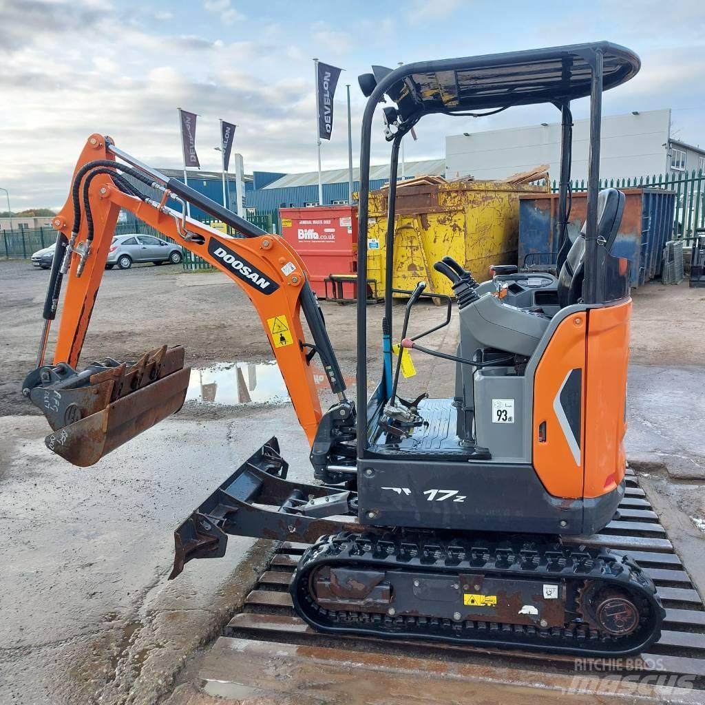 Doosan DX 17 轮式挖掘机