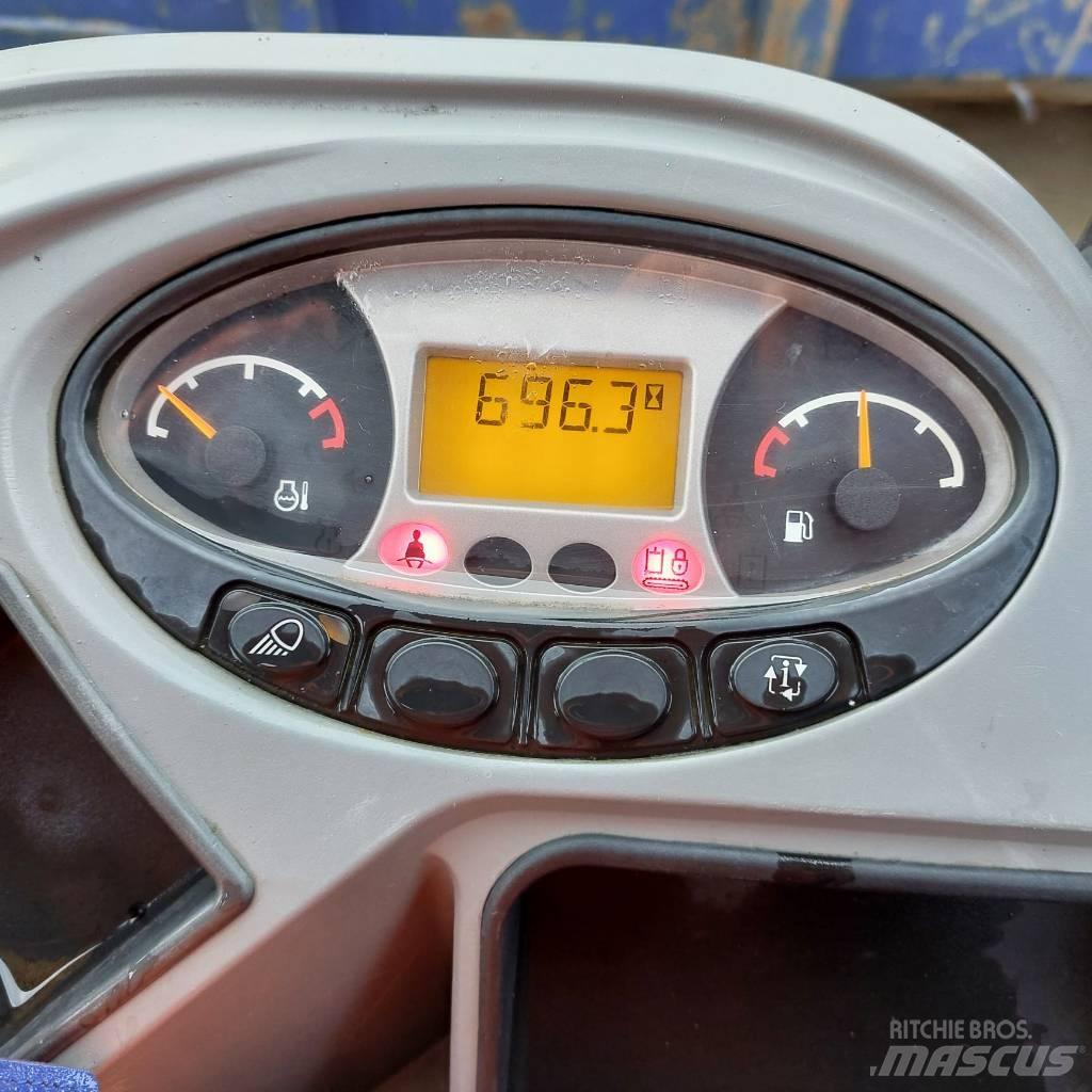 Doosan DX 17 轮式挖掘机