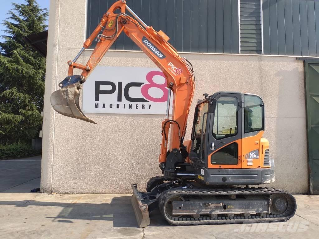 Doosan DX 85 R-3 中型挖掘机