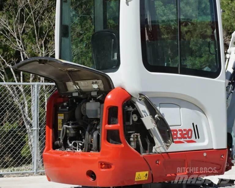 Takeuchi TB320 小型挖掘机