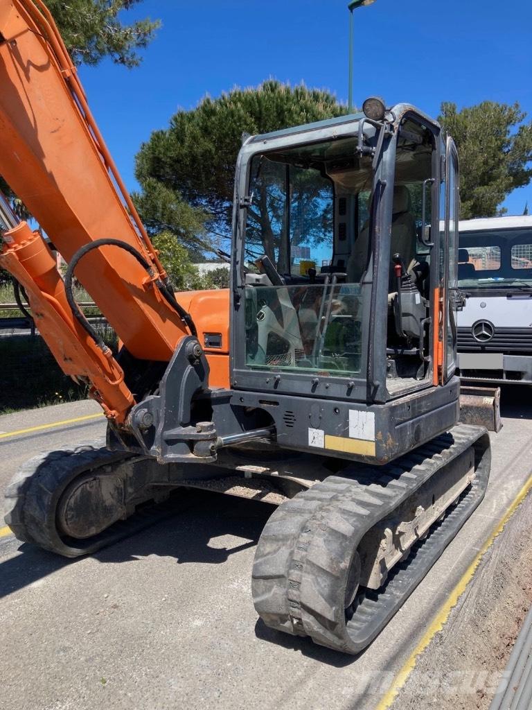 Doosan DX 85 R-3 中型挖掘机