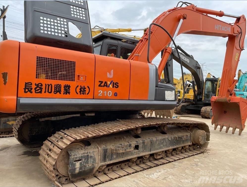 Hitachi zx210 履带挖掘机