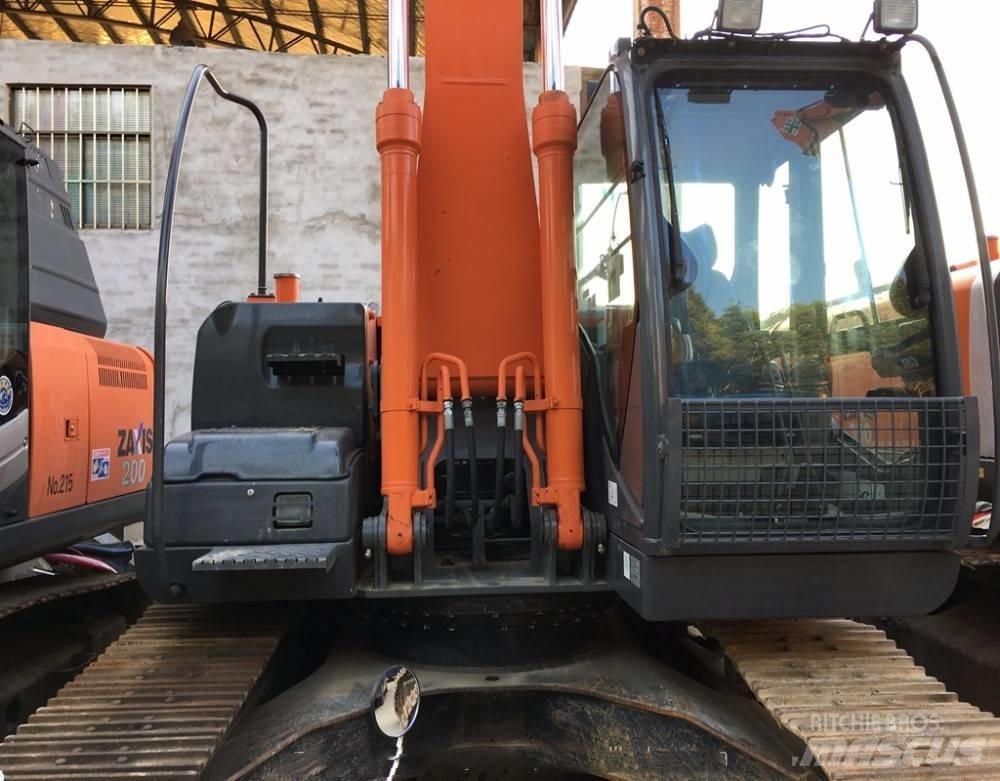 Hitachi zx210 履带挖掘机