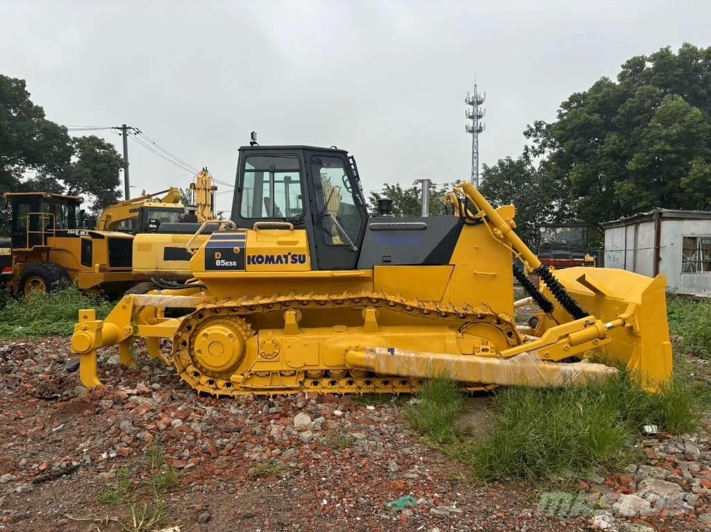 Komatsu D 85 E-12 履带式推土机