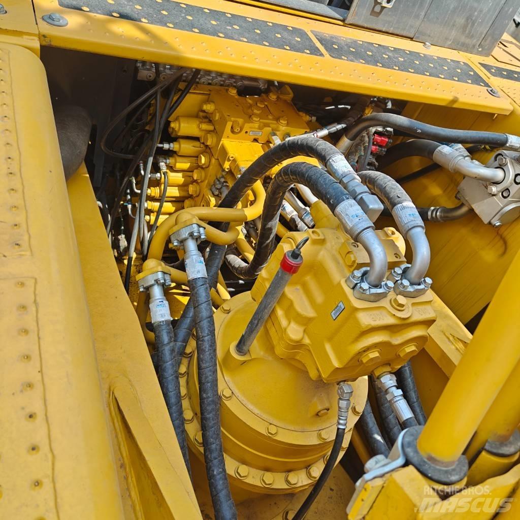Komatsu 450LC-8 履带挖掘机
