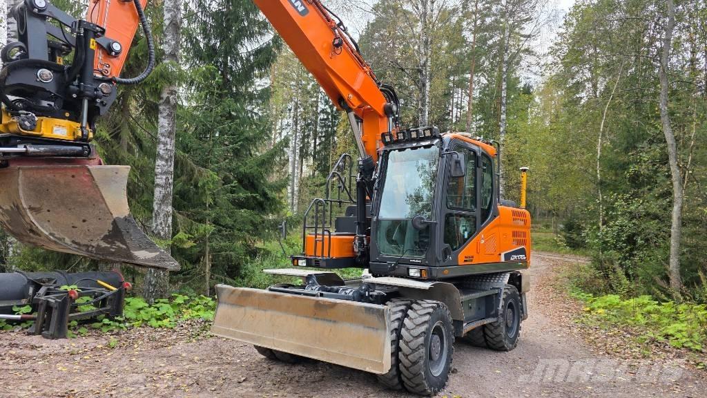 Doosan DX 170 W 轮式挖掘机