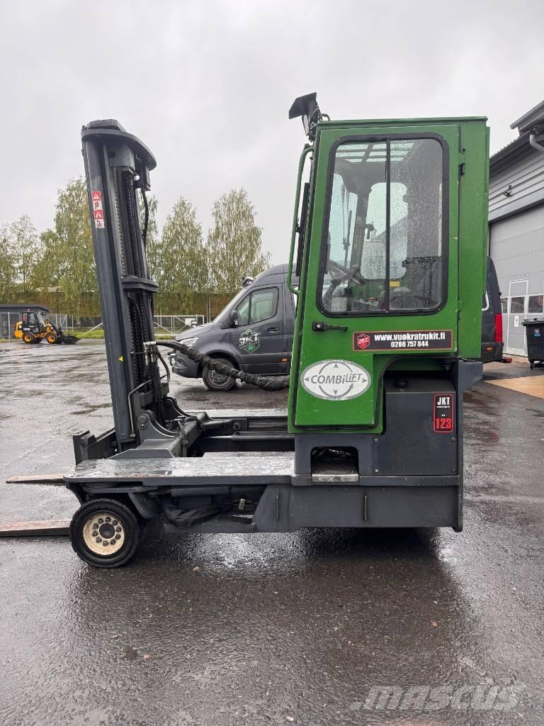 Combilift C 4000 四轮前移式叉车
