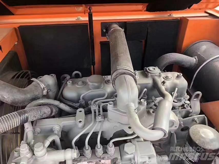 Hitachi ZX70 小型挖掘机