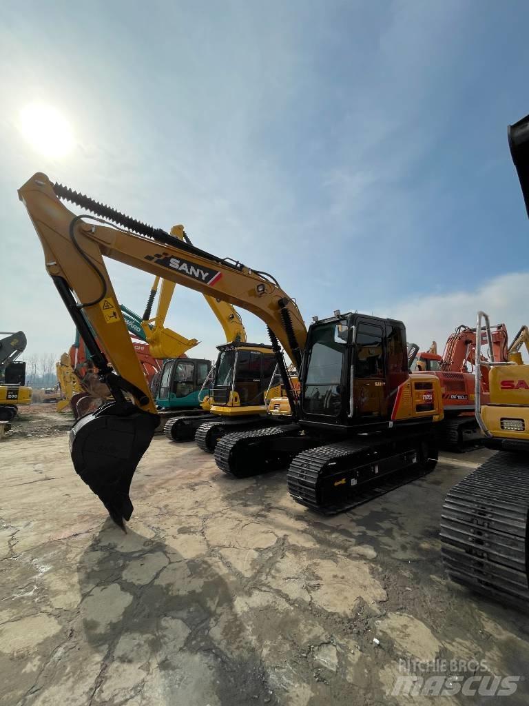 Sany 135 中型挖掘机