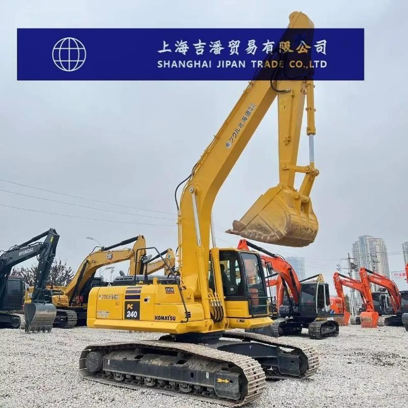 Komatsu PC 240-8 履带挖掘机