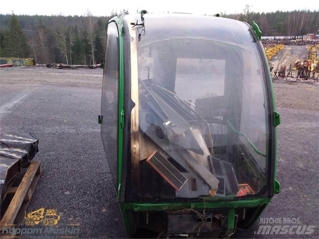 John Deere 1910e 驾驶室与内部