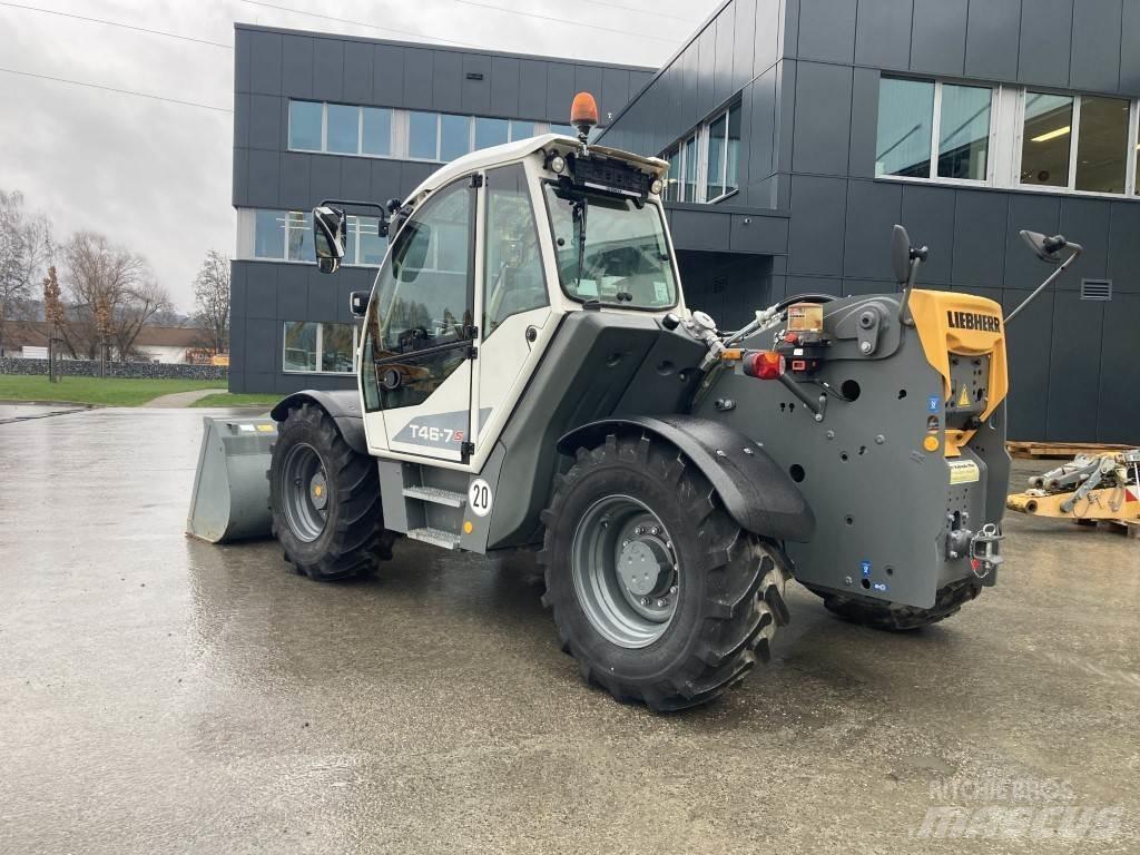 Liebherr T 46-7s 伸缩臂叉装车|叉装车