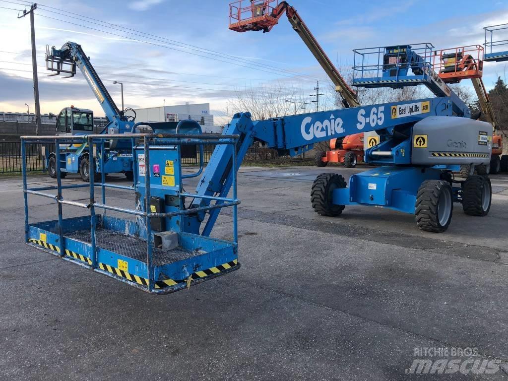 Genie S65 曲臂高空工作平台