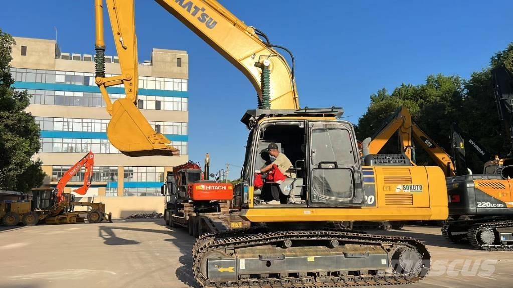 Komatsu PC 220-8 小型挖掘机