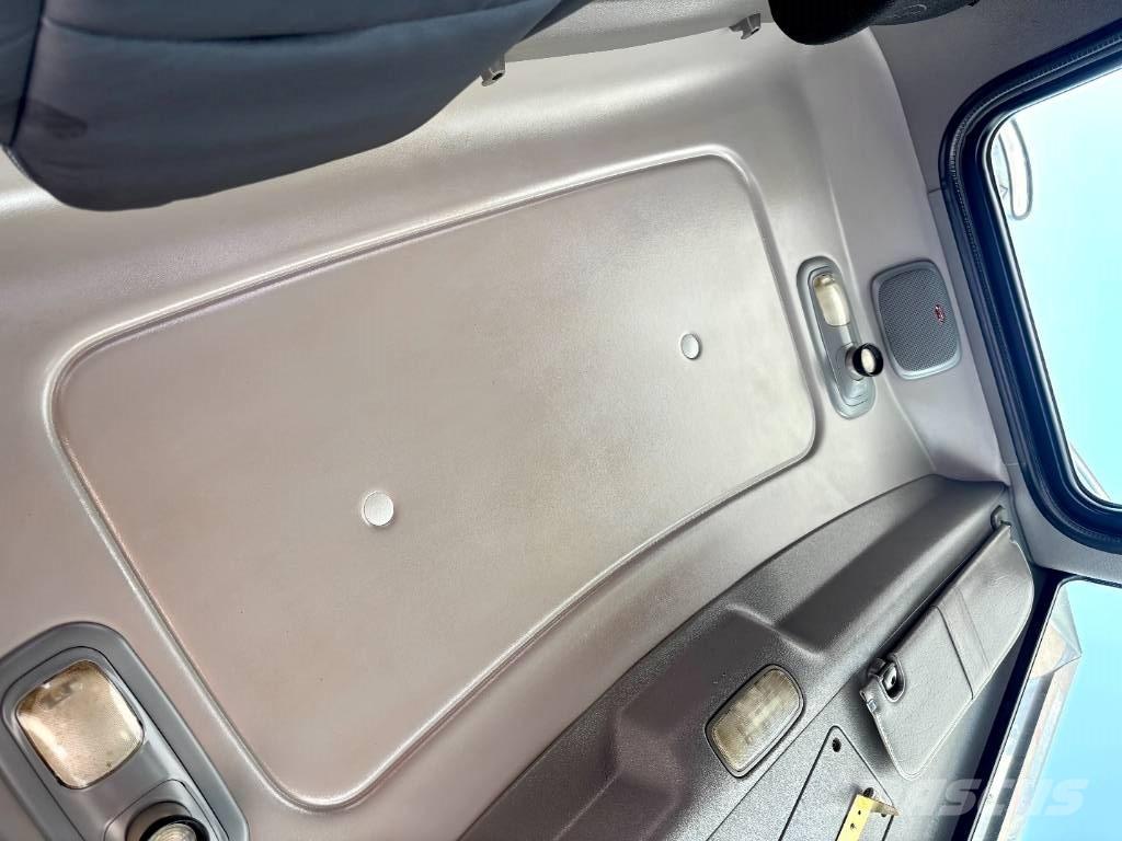 Peterbilt 389 牵引车