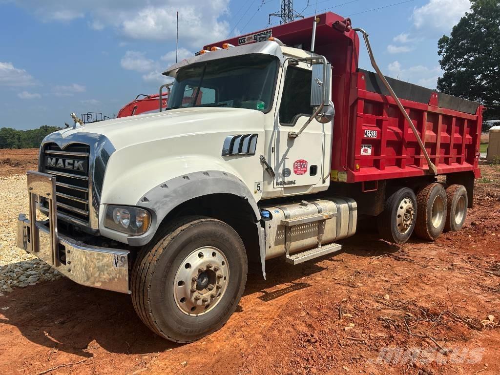 Mack Granite GU 713 自卸式货车