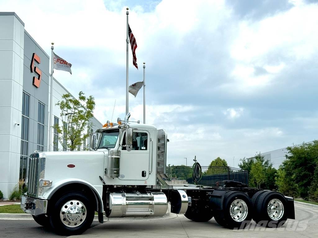 Peterbilt 389 牵引车