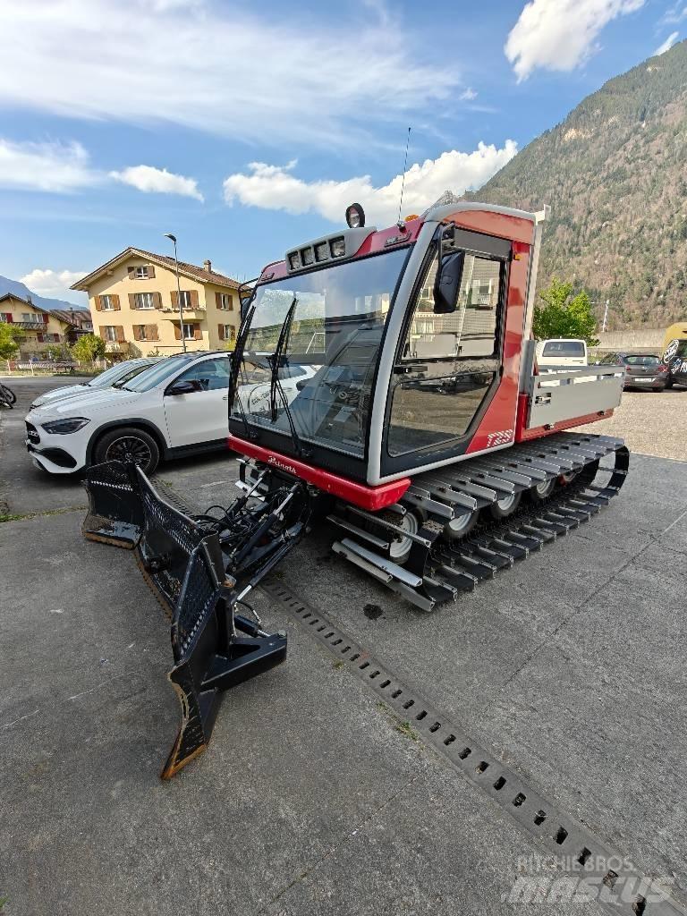 Prinoth T2S 铲雪车