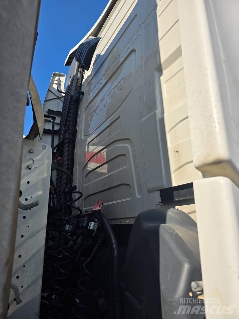 Volvo FH500 XL 牵引车