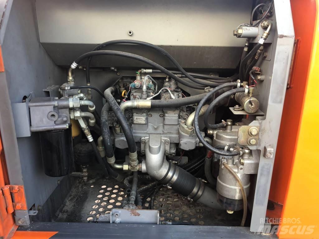 Hitachi ZX 210 LC-3 履带挖掘机