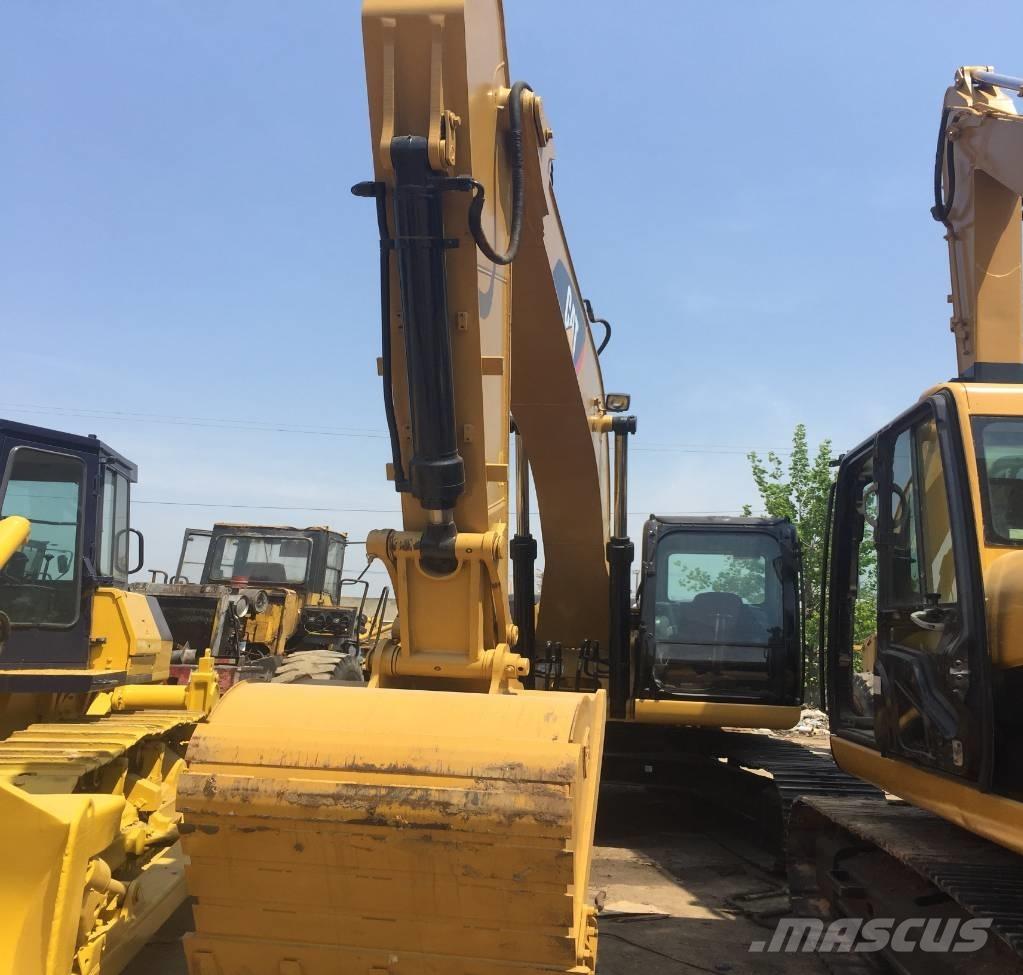 CAT 320 D 履带挖掘机
