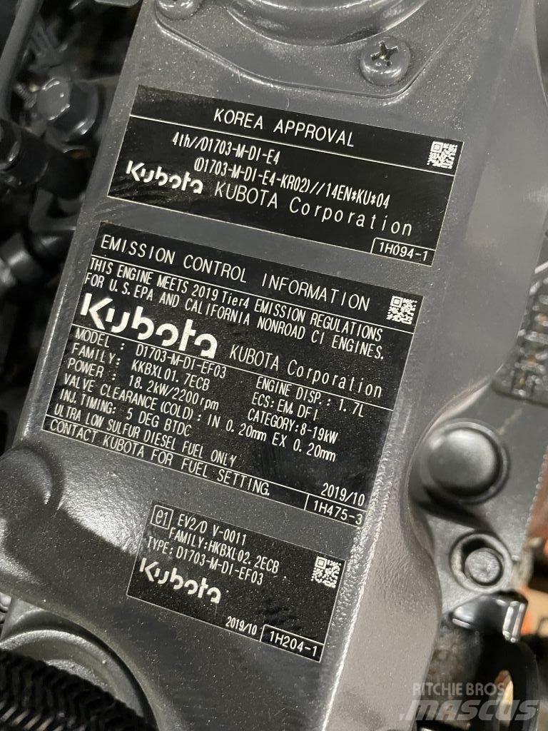 Kubota D1703 发动机