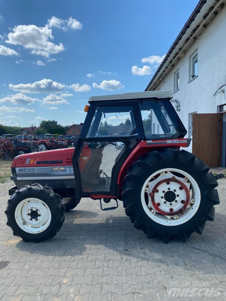 Mitsubishi MT 33 小型拖拉机