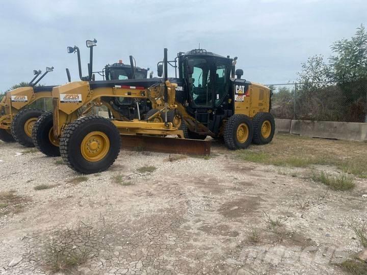 CAT 140 M 2 平地机/推土机