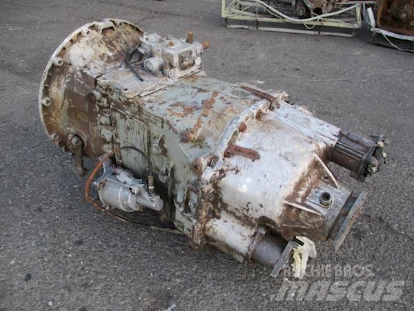 Volvo R1700 变速器