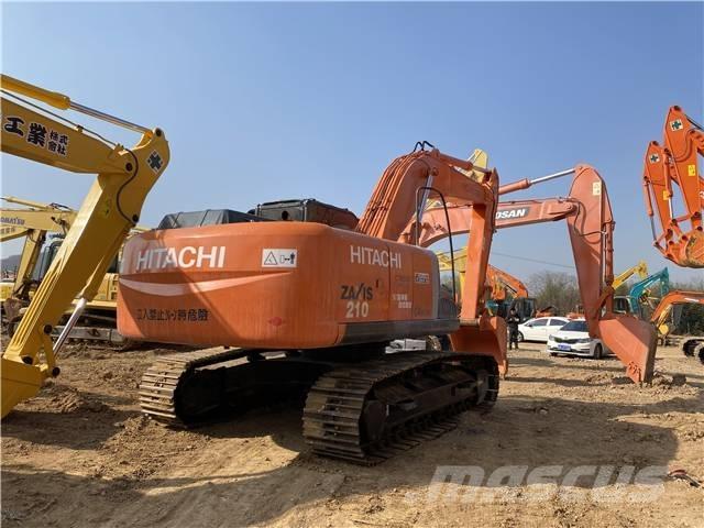 Hitachi ZX210 履带挖掘机