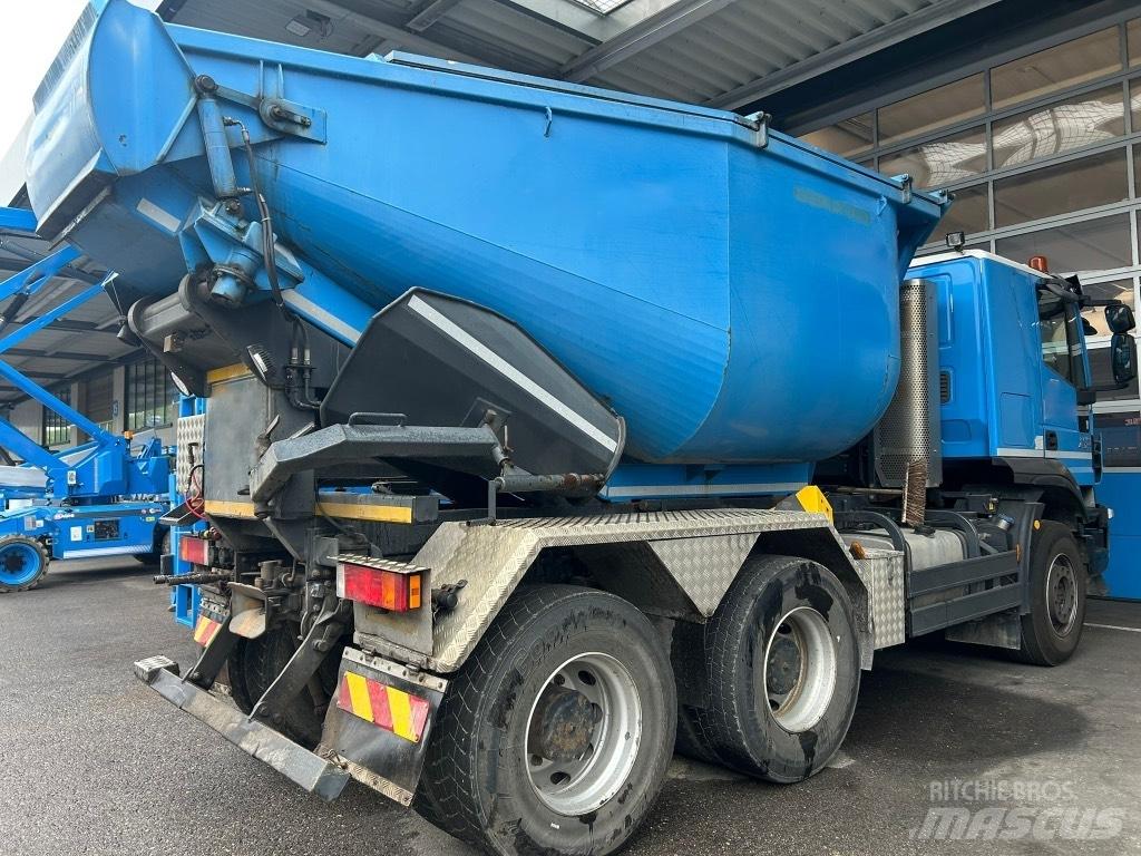 Iveco Trakker 450 翻斗车