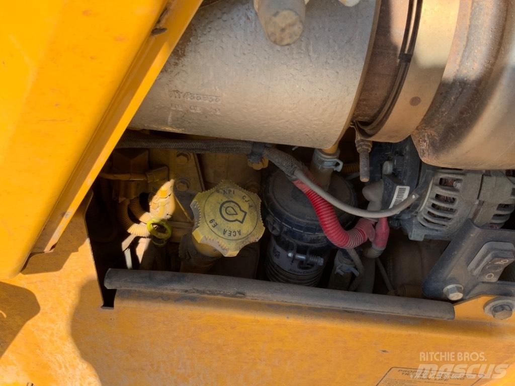 John Deere 750 K 履带式推土机