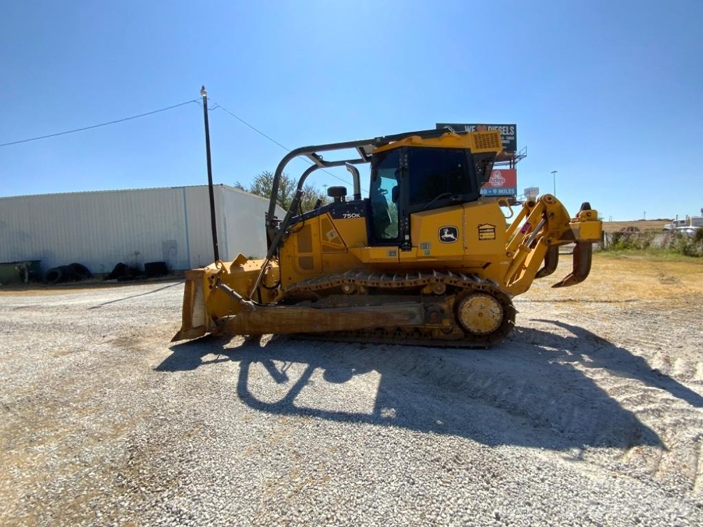 John Deere 750 K 履带式推土机