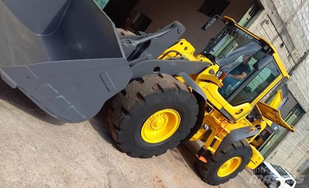 Volvo L 90 F 轮式装载机