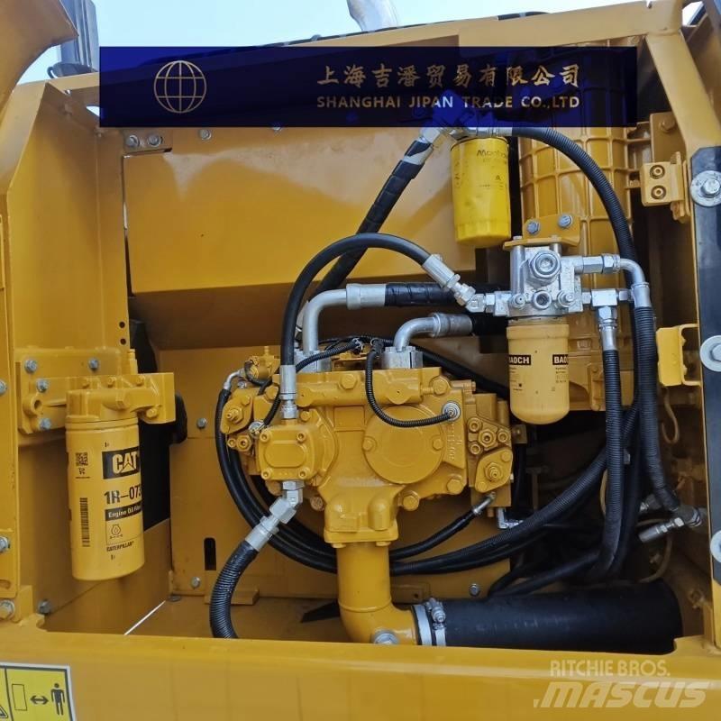 CAT 323 D 履带挖掘机