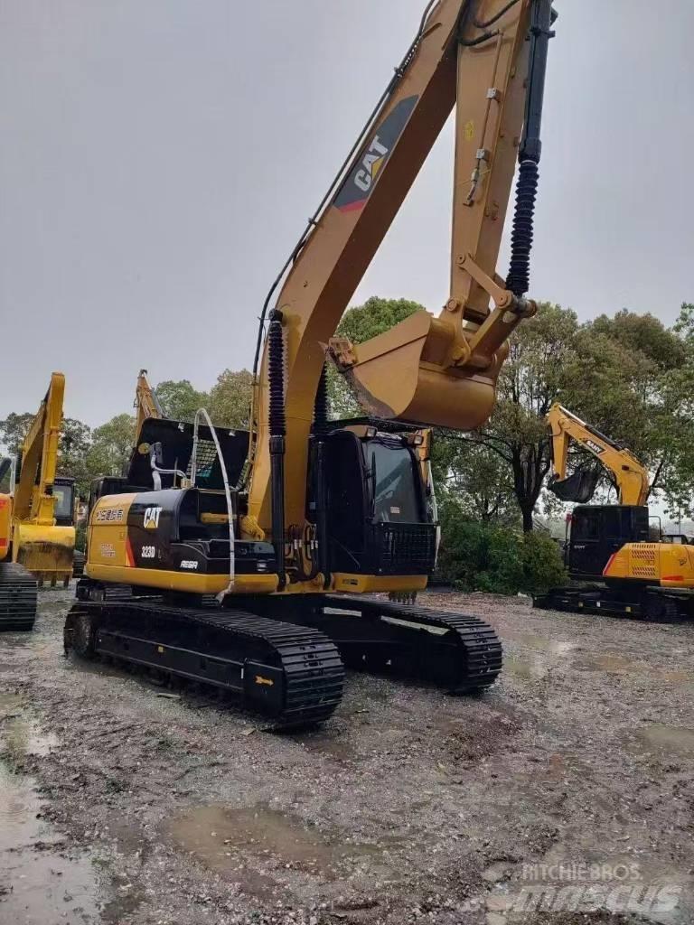 CAT 323D2 履带挖掘机