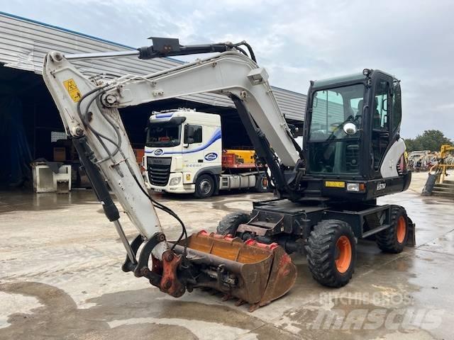 Bobcat E 57 W 轮式挖掘机