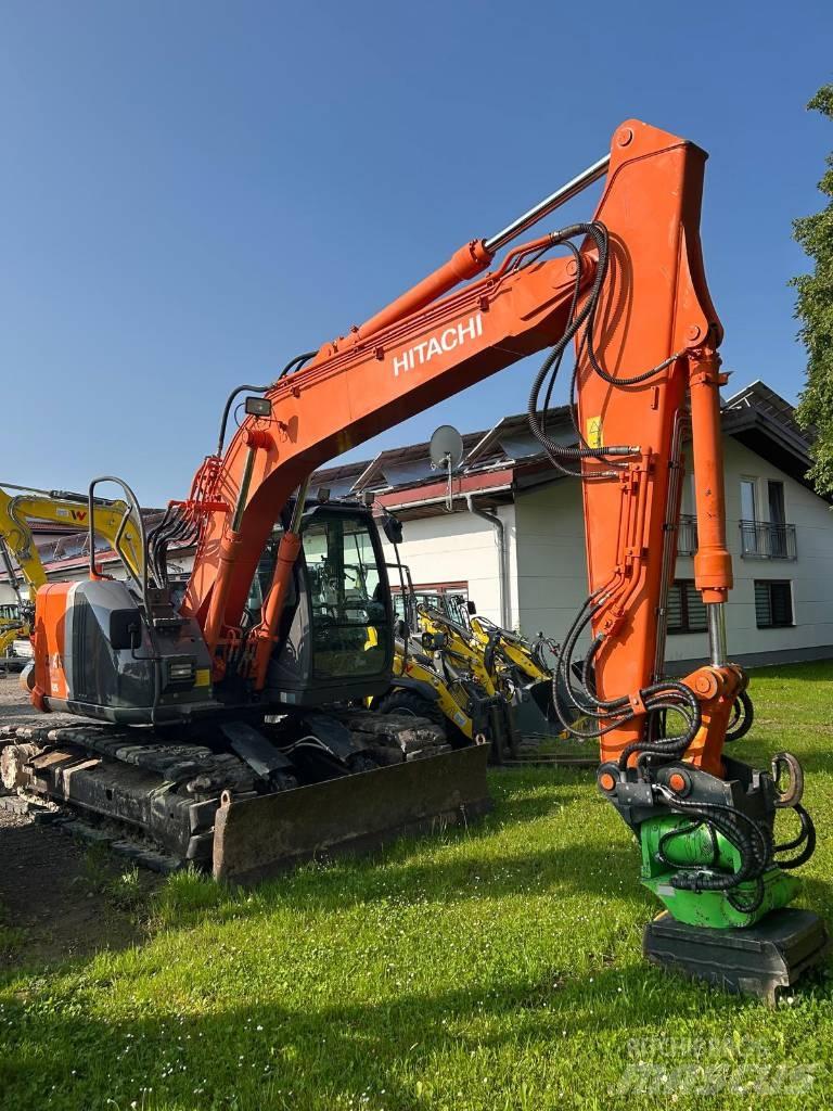 Hitachi ZX 135 US-3 履带挖掘机