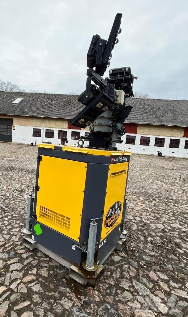 Atlas Copco QLB 60 拖车式灯塔