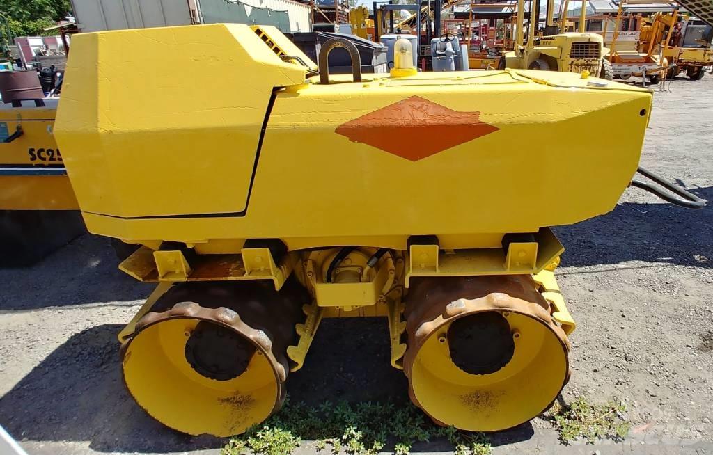Rammax P33/24 土壤压实机
