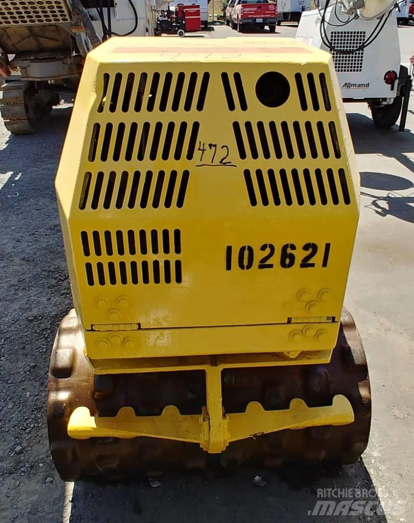 Rammax P33/24 土壤压实机