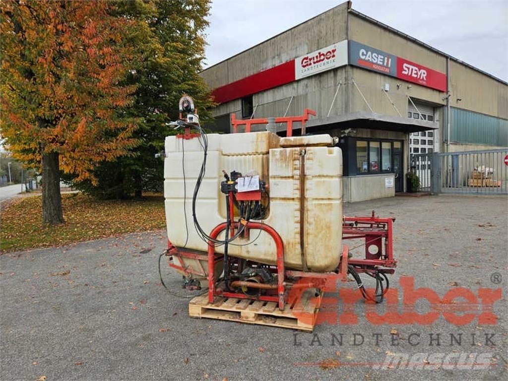 Holder IS 1000 牵引式喷雾机