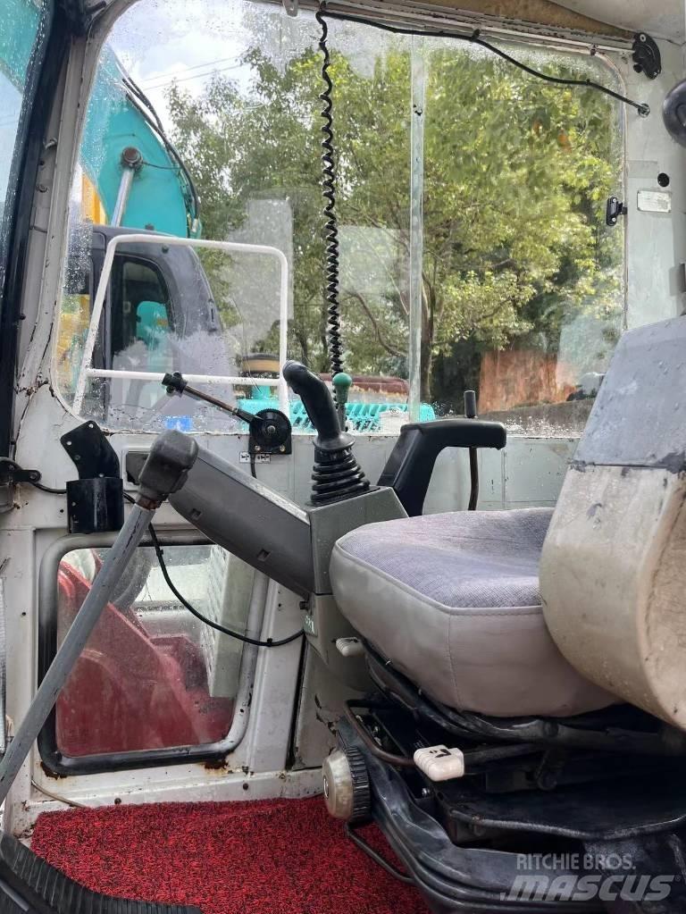 Takeuchi TB175C 履带挖掘机