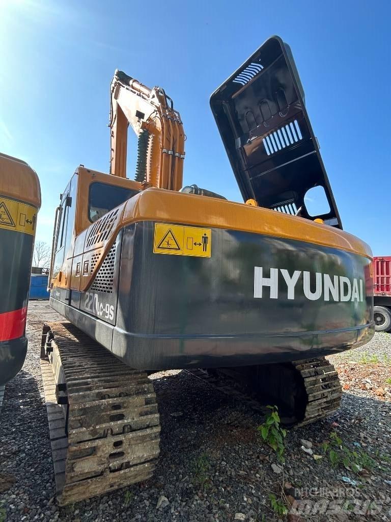 Hyundai 220LC-9S 履带挖掘机