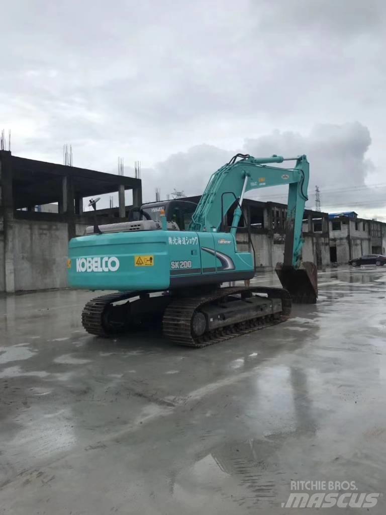 Kobelco SK 200 履带挖掘机