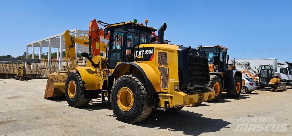 CAT 950 轮式装载机