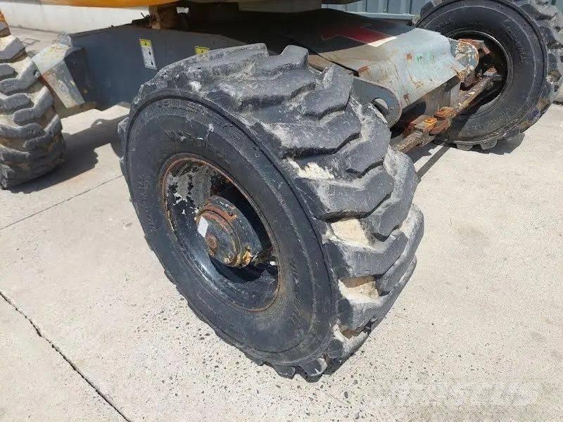 Haulotte HA18 SPX 曲臂高空工作平台