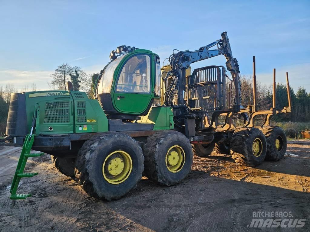 John Deere 1910 E 集运机