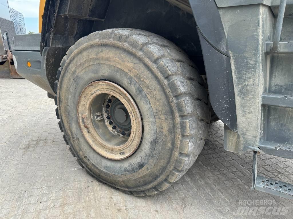 Liebherr L580 轮式装载机