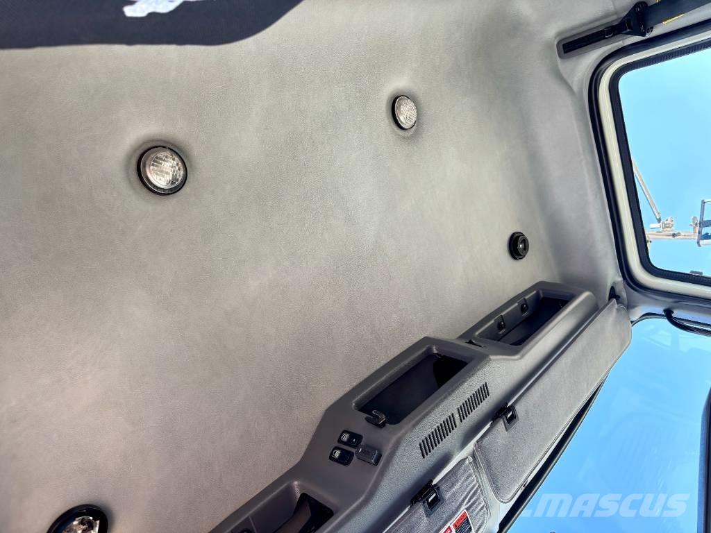 Mack GU813 可拆卸式卡车